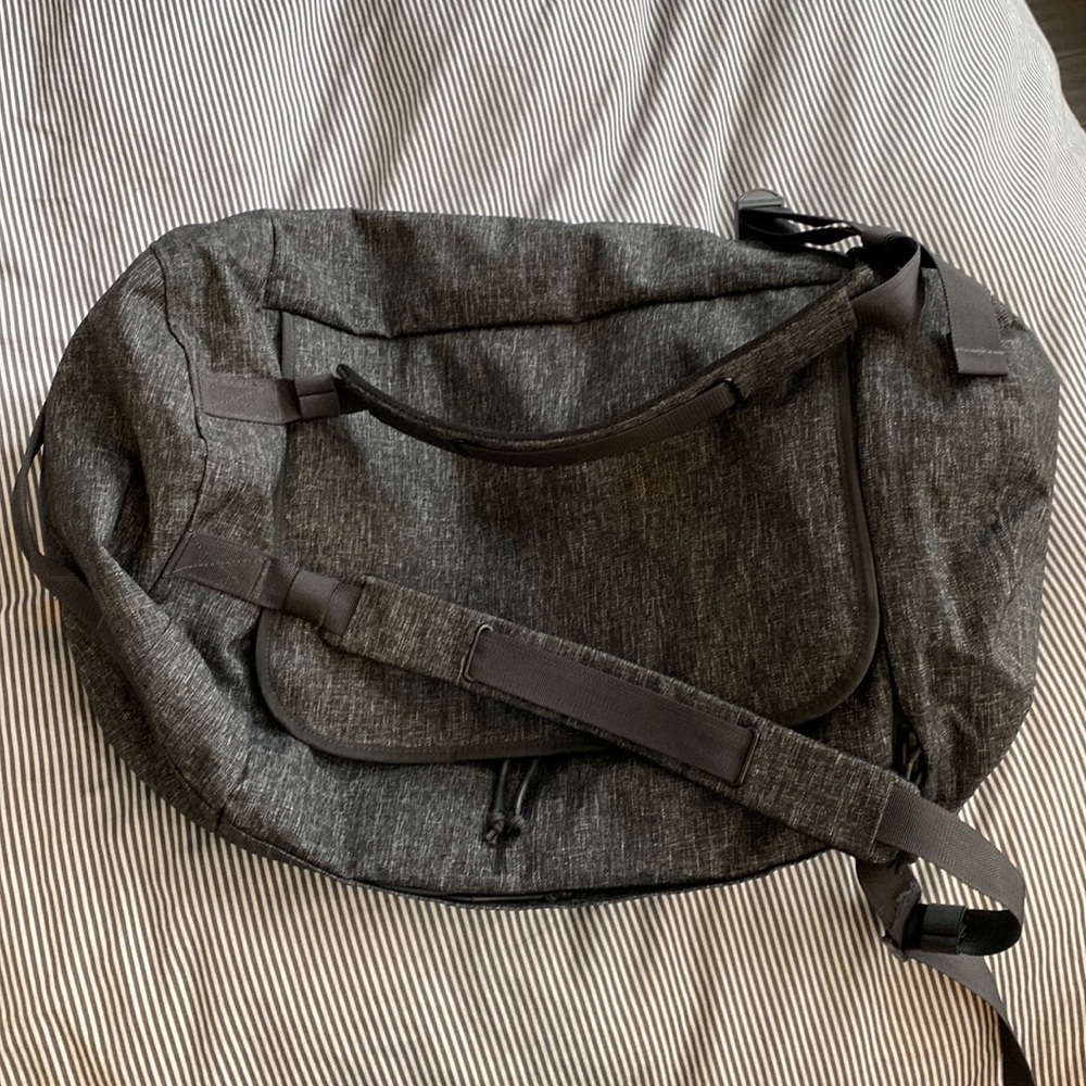everlane mover pack travel backpack
